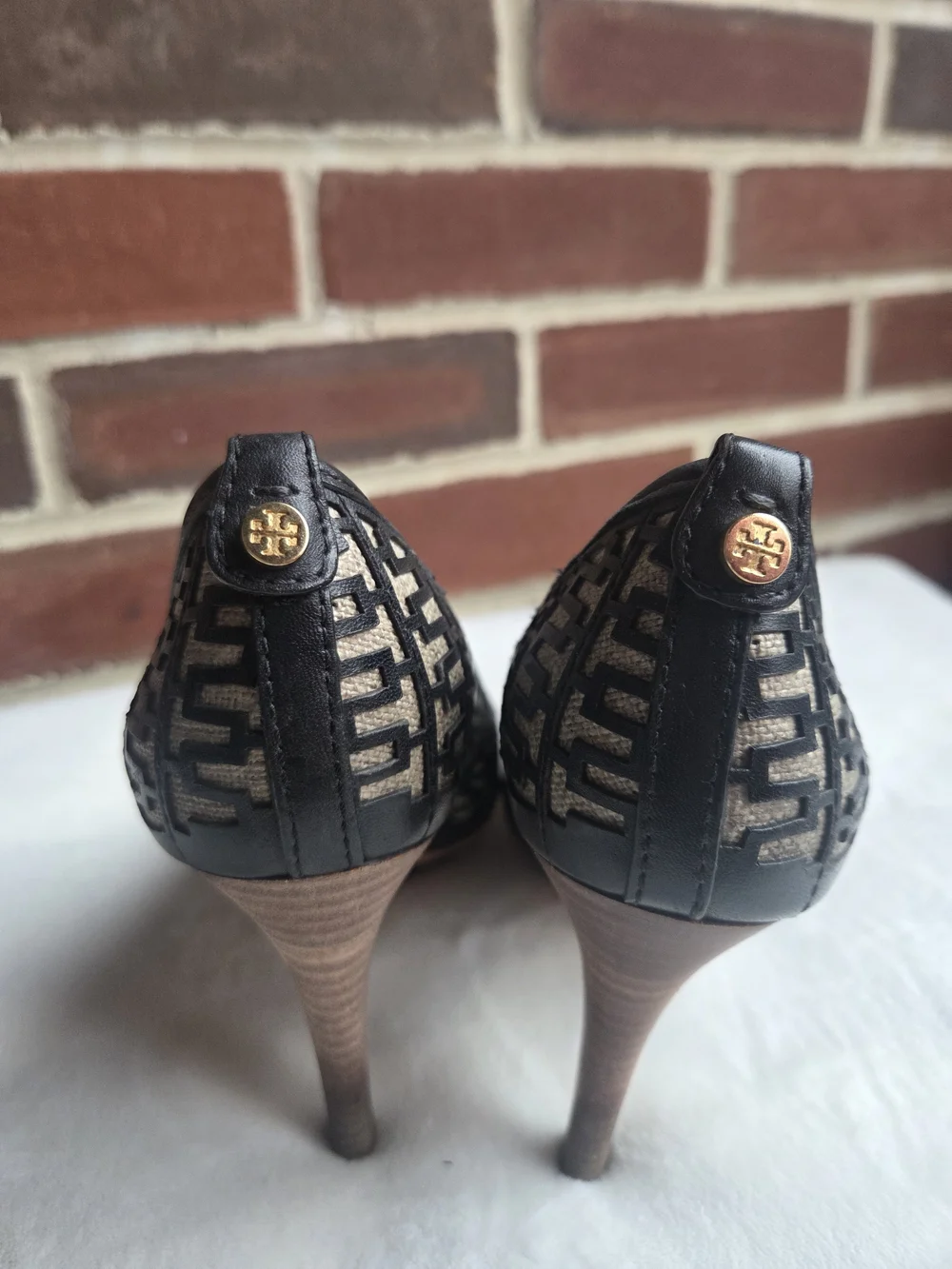 Tory Burch Black Monogram Peep Toe Leather Heels Size 7M